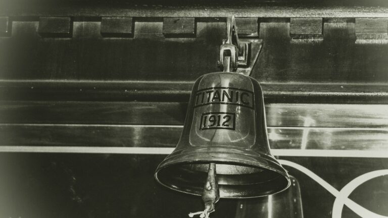 Dining on the Titanic: A Look at Passenger Meals and Menus
