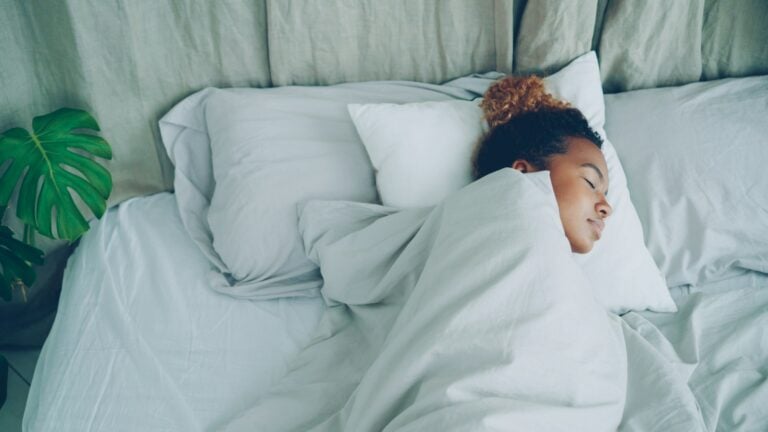 What Not to Eat Before Bed for a Restful Night’s Sleep